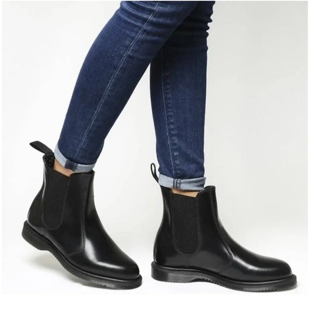Dr. Martens Flora Chelsea Black Boots Size 6 NIB